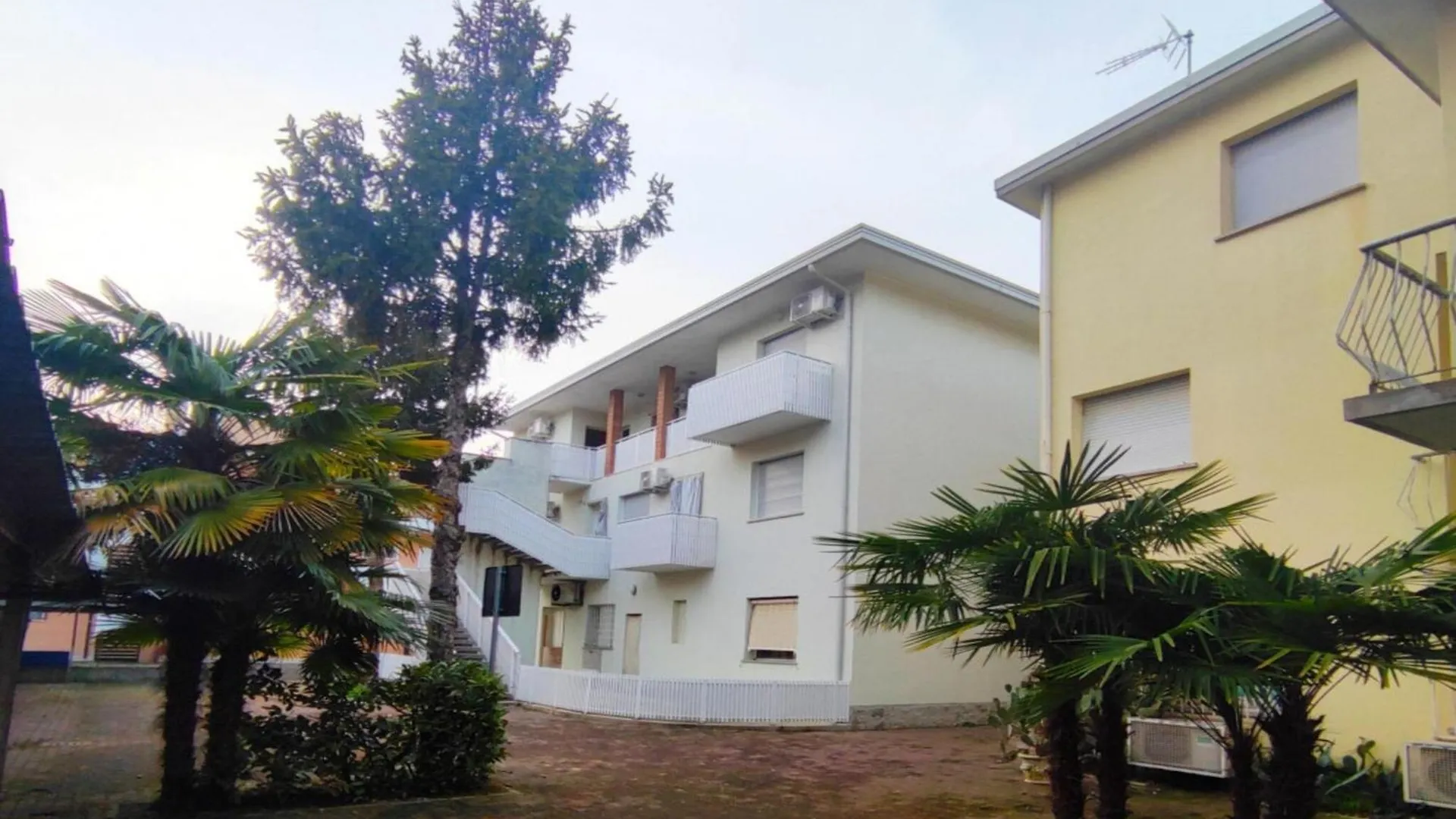 Bright And Comfortable Apartment In Bibione